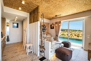 Vala Luxury Villa B