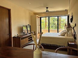 Gym & pool Jungle Studio Retreat C6