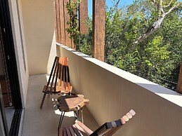 Gym & pool Jungle Studio Retreat C6