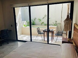 Private Jacuzzi with Pool  Studio S11