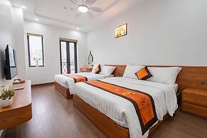 Agarwood Hotel