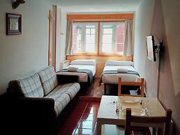 Apartamentos Las Tuyas 3000