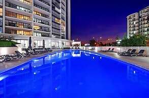 Sierra Broadbeach - West Hinterland View