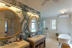 Kaiso Beachfront Villa