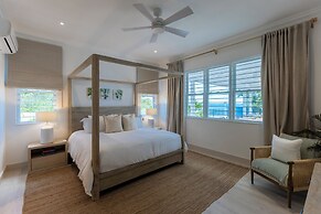 Kaiso Beachfront Villa