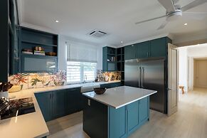 Kaiso Beachfront Villa