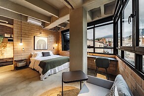Otalu Suites
