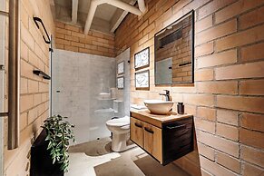 Otalu Suites