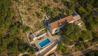 Villa Dol-three Bedroom Villa With Pool