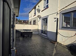 Apartment - Sleeps 4 - Hot Tub, Pet-friendly