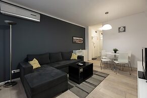 Central Studio Apartments