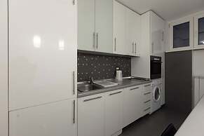 Central Studio Apartments