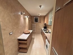 Central Studio Apartments