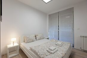 Central Studio Apartments