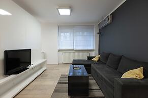 Central Studio Apartments