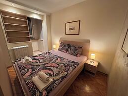 Central Studio Apartments