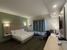 Best Western Plus Kawartha Lakes Hotel & Suites