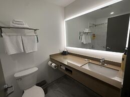 Best Western Plus Kawartha Lakes Hotel & Suites