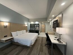 Best Western Plus Kawartha Lakes Hotel & Suites