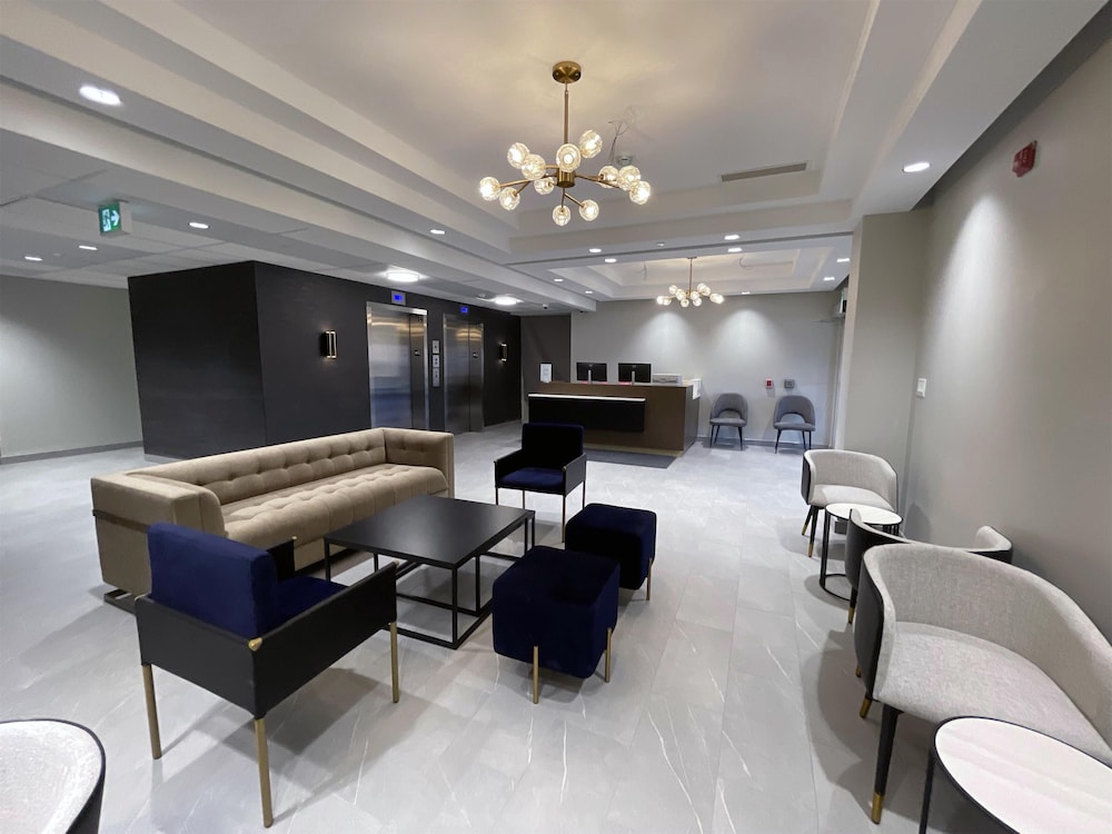 Skye Hotel & Residences, BW Signature Collection