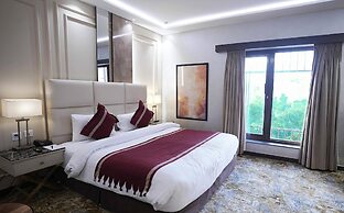 Best Western Plus Grand Hotel Multan