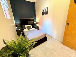 RMS Hostal - Roma Norte