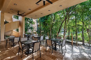 Artra - modern comfort with pool