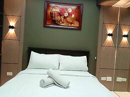 Cozy Manila Condo Retreat With Shared Pool