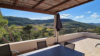 Inviting Holiday Home in Pierrerue