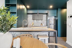 Chic 1-bed Escape in Fremantle With Parking
