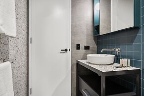 Chic 1-bed Escape in Fremantle With Parking
