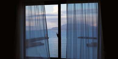 REBUN HOTEL SARYO