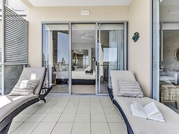 Beachfront Bali Resort Kingscliff 1212