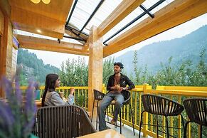 The Hosteller Old Manali Manu Temple