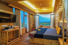 The Hosteller Old Manali Manu Temple