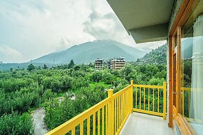 The Hosteller Old Manali Manu Temple