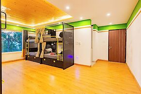 The Hosteller Lansdowne