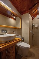 The Hosteller Shimla Valley View