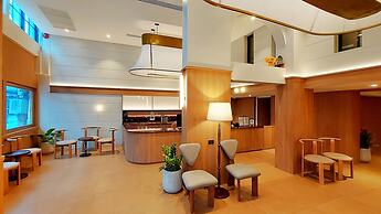 Marwin Monique Hotel