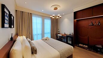 Marwin Monique Hotel