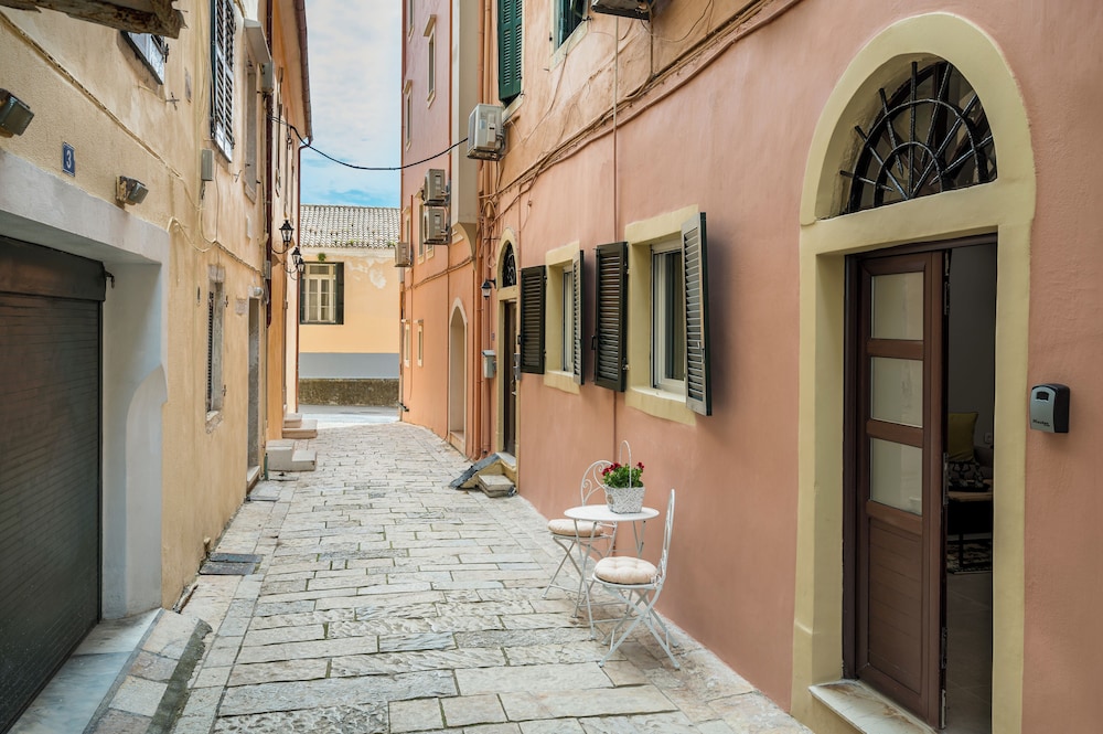 Petite Palace by Konnect, Old Corfu Town