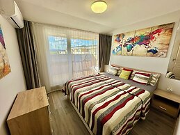 Menada Messembria Palace Apartments
