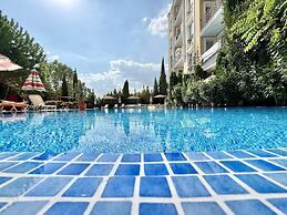 Menada Messembria Palace Apartments