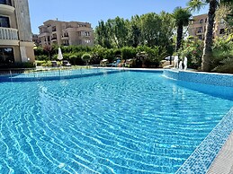 Menada Aphrodite Green Apartments