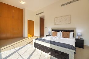 Manzil - 4BR Villa with Private Garden