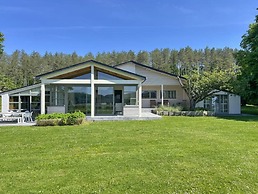 Cozy Nature Chalet for 8 Guests