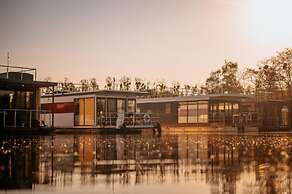 Havel River Houseboat