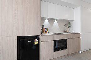 Bright Studio in Fremantle With Modern Finishes