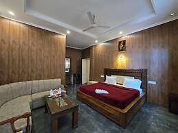 Hotel Divshikha