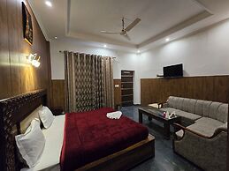 Hotel Divshikha